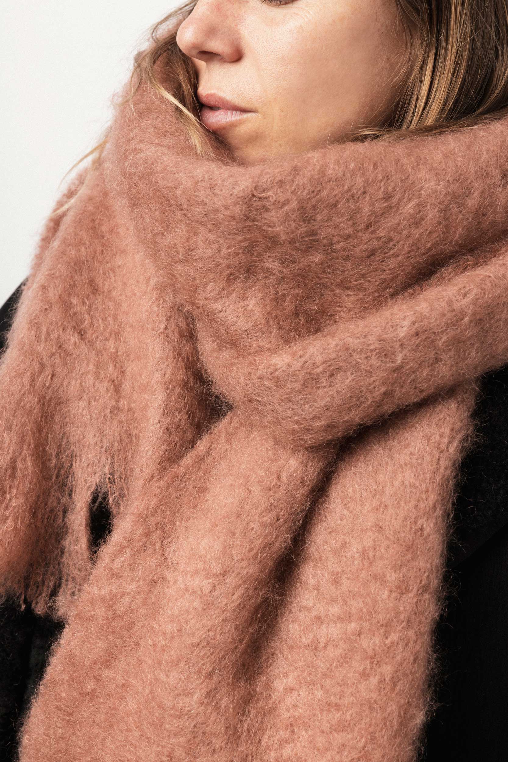 MINERVA SCARF - Tsenoh