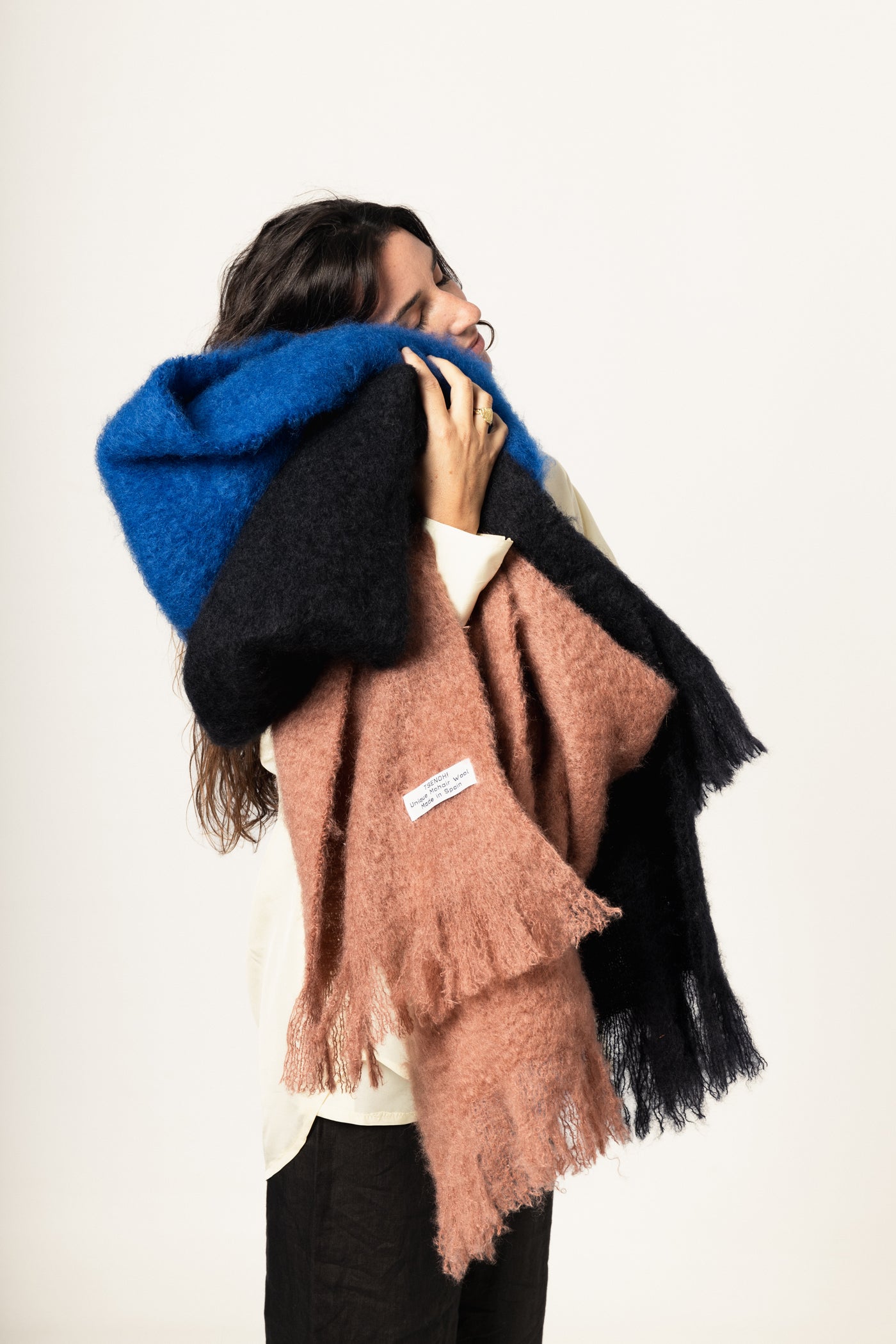 MINERVA SCARF - Tsenoh